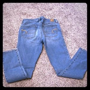 American Eagle light wash jegging